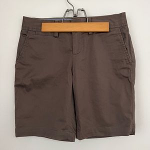 Banana Republic | Bermuda Trouser Short Taupe Size 0P